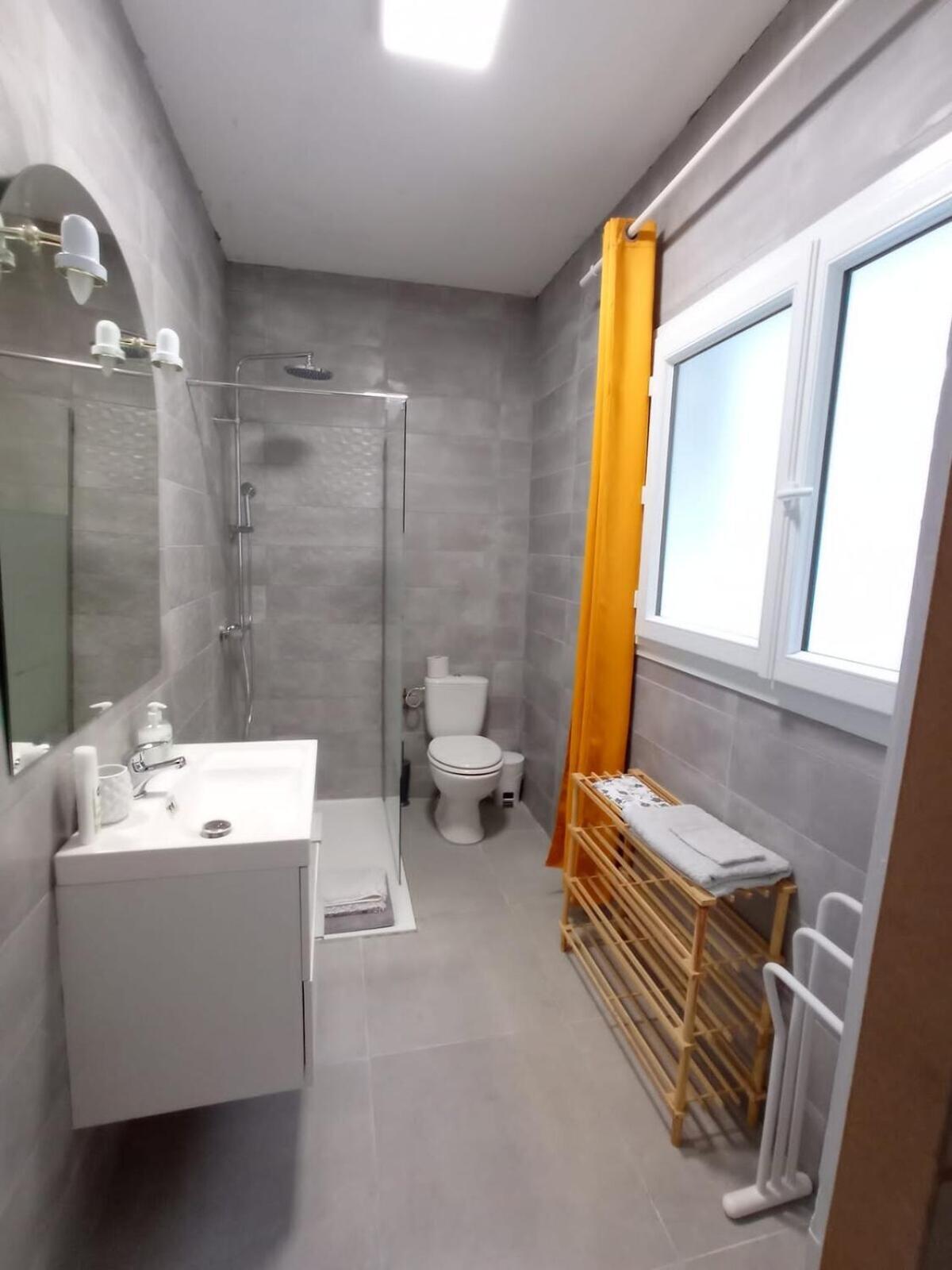 Appartement Cosy Au Coeur De La Ville D'Auch Szoba fotó